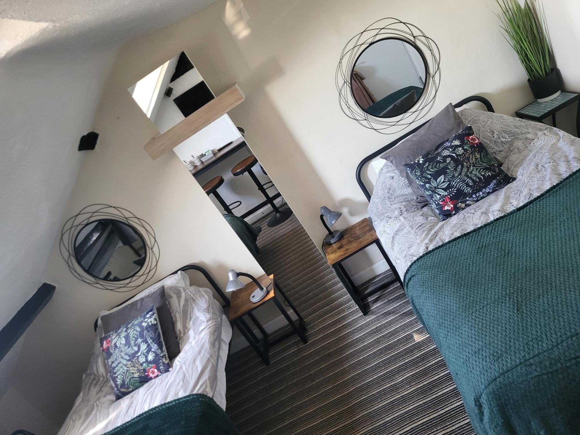 Station Guesthouse - Key Pad Entry ランカスター エクステリア 写真
