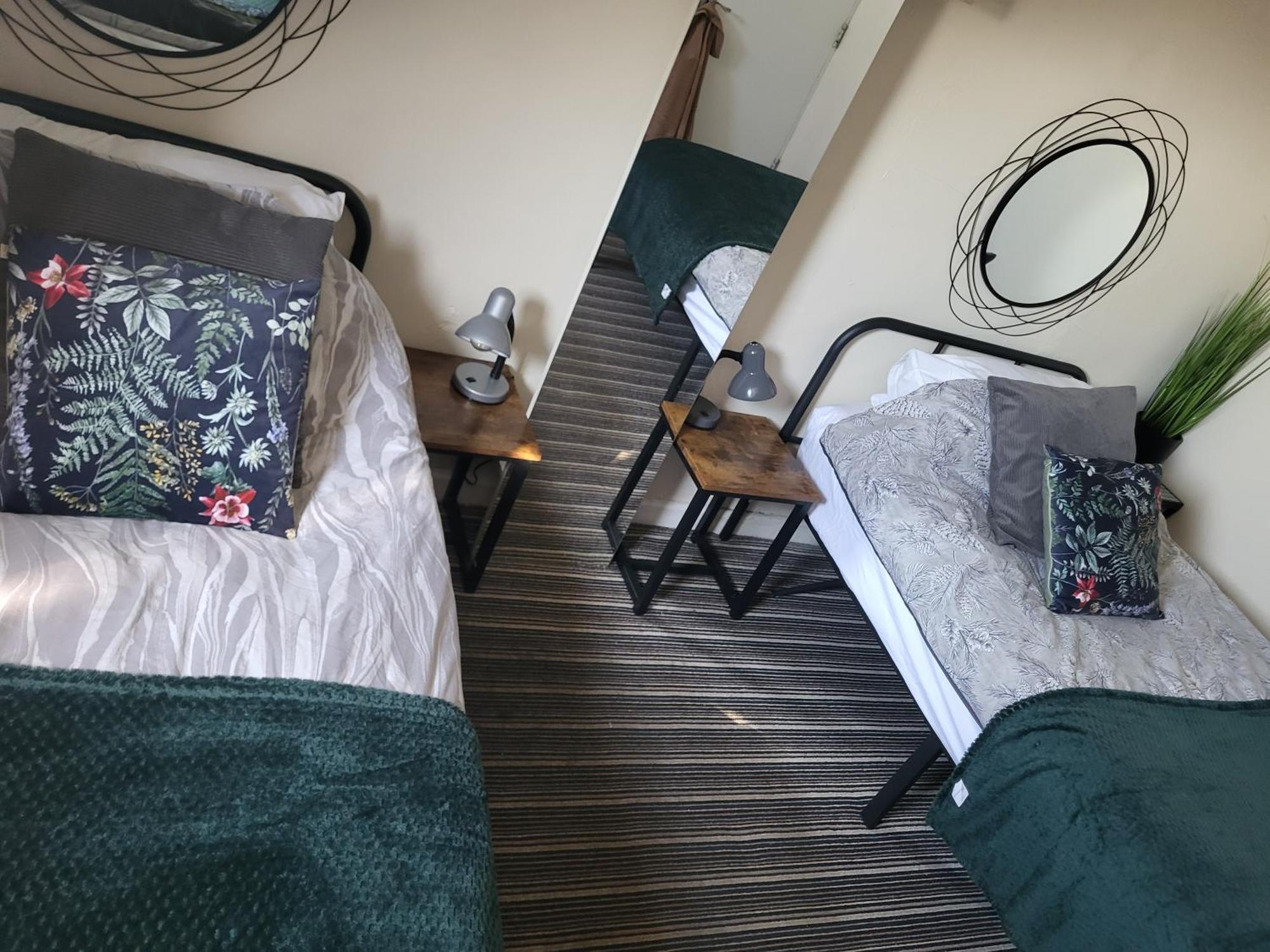 Station Guesthouse - Key Pad Entry ランカスター エクステリア 写真